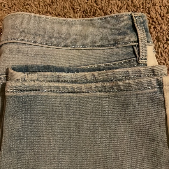 Athleta denim jeans size 8. - Picture 12 of 12